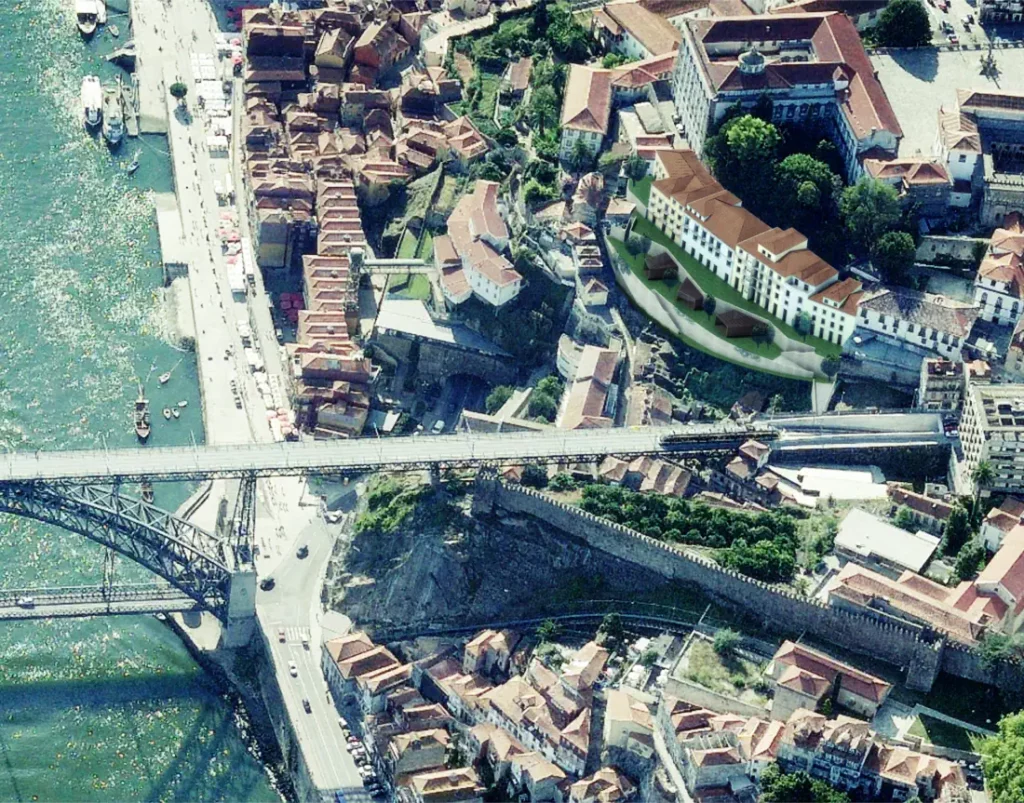Hotel no Porto - imagem aérea com a ponte e rio