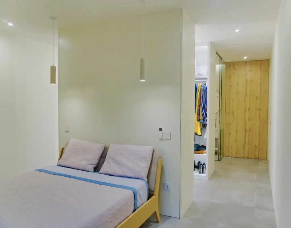 Quarto com closet privativo